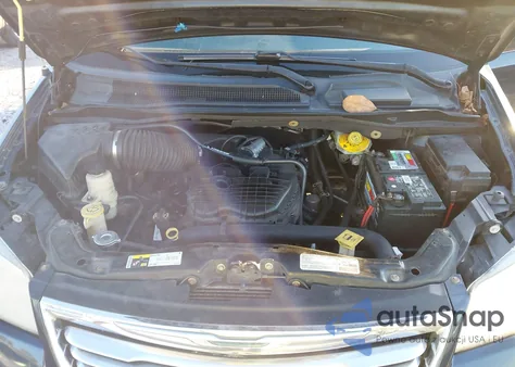 2013 Chrysler Town & Country Touring from USA, damaged, VIN 2C4RC1BG4DR742427